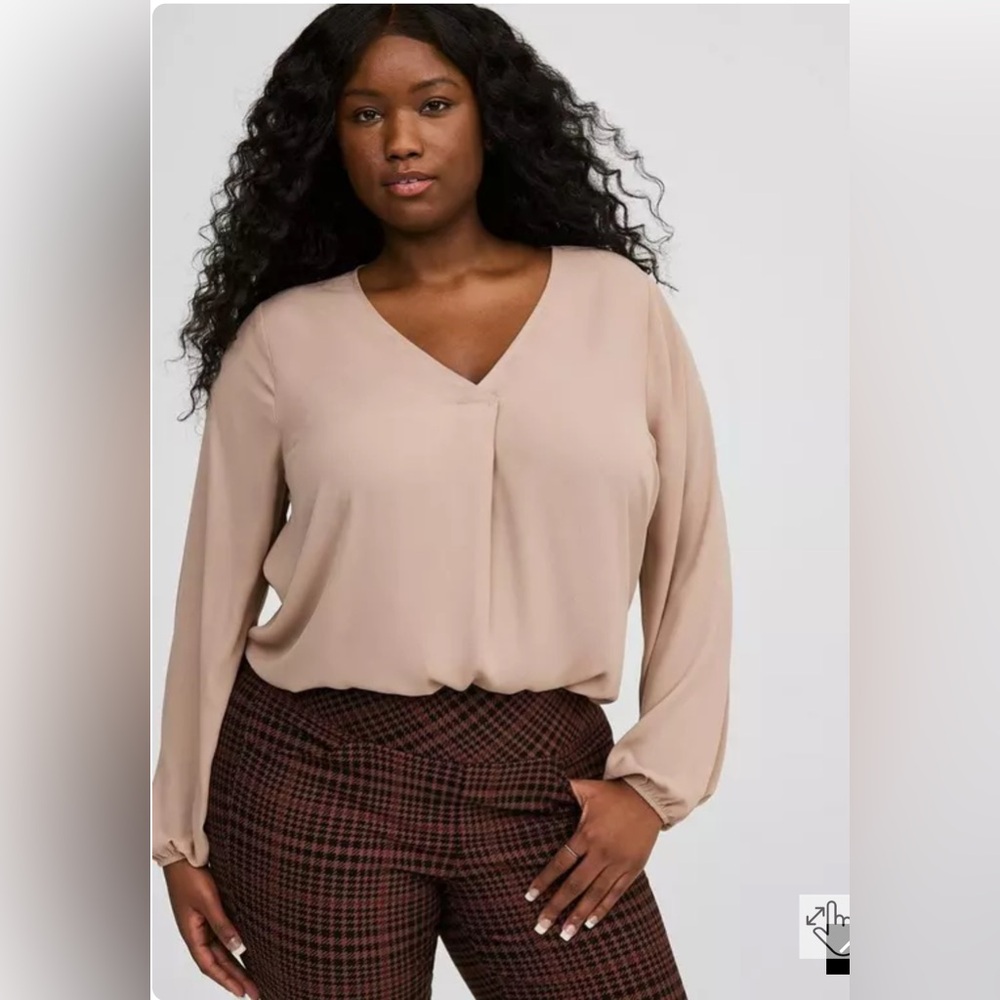 Torrid Georgette Pullover Blouse EUC